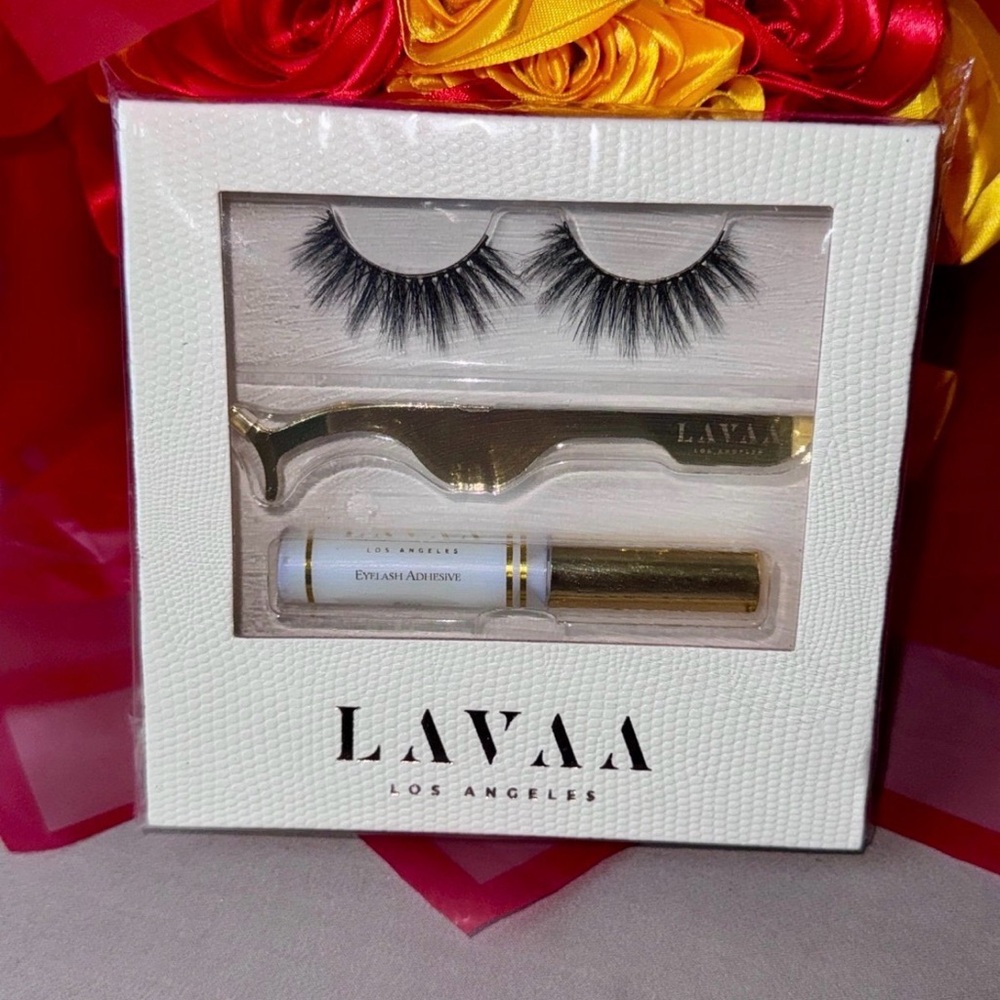 LAVAA Los Angeles Flirty Lash Set